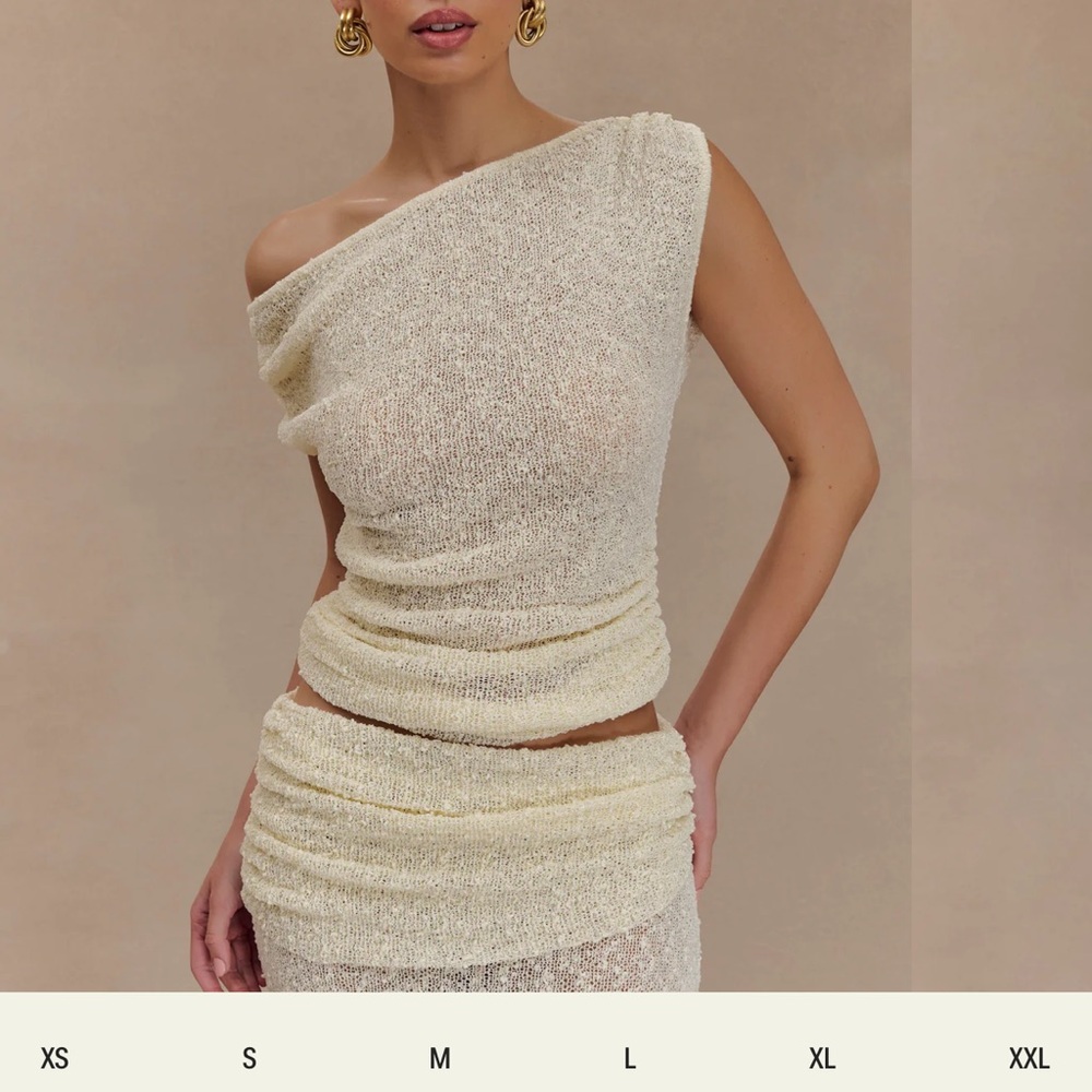 MESHKI Elegant Cream One-Shoulder top